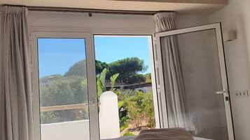 7 chambres, lit parapluie, Wi-Fi gratuit, draps fournis