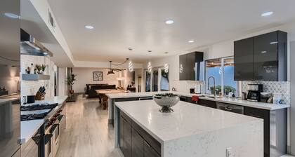 Luxe Oasis Mins to Old Town, Golf, Casino, Spring Training + Heated Pool & Spa