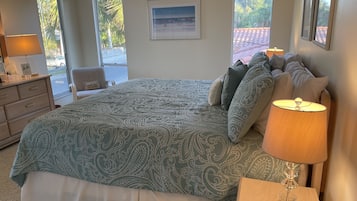 3 bedrooms, desk, iron/ironing board, free WiFi