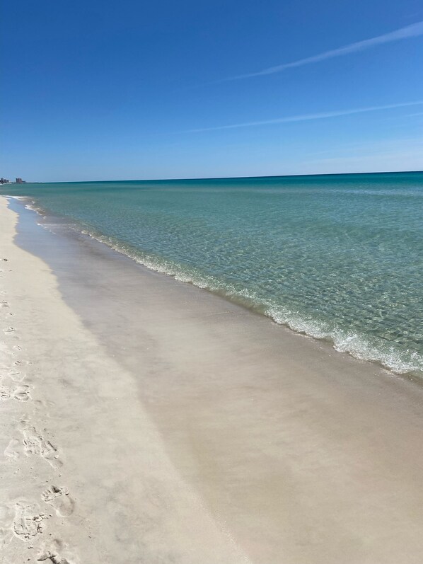 Beach nearby - Pool in Backyard and steps to beach (Panama City)