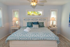 3 bedrooms, desk, iron/ironing board, free WiFi