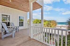 Terrace/patio - Steps to the Beach! Private Pool, Pet Friendly! (Bradenton Beach)