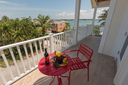 Steps to the Beach! Private Pool, Pet Friendly!