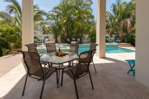 Beheizter Pool