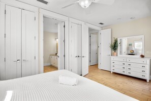 6 slaapkamers, een strijkplank/strijkijzer, gratis wifi, beddengoed