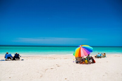 Right across the street from Beach! Incredible Views! - Coquina Breeze