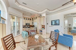 Interior - Gulf & Bay Views, Pool & Spa, Game Zones, Elevator, Rooftop Deck, Steps to Beach (Bradenton Beach)