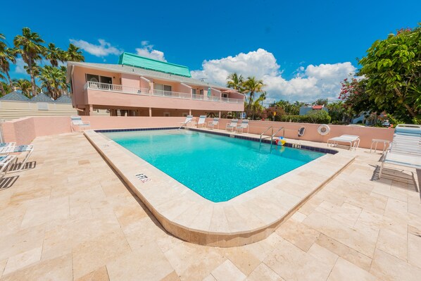 Pool - Beachfront Bliss! Condo with Pool, Balcony and Private Access (Bradenton Beach)