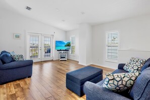 スマートテレビ、書斎 / ワークスペース