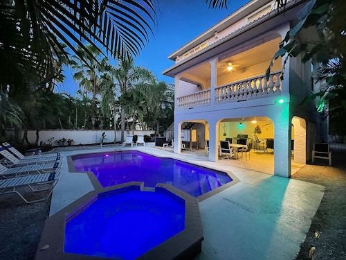 Private Home with Heated Pool, Hot Tub, and Balconies! Near Beach and Dining
