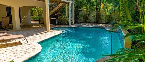 Beheizter Pool
