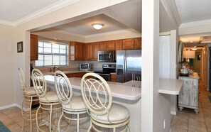 Fridge, oven, dishwasher, coffee/tea maker