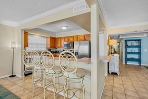 Microwave, stovetop, dishwasher, coffee/tea maker