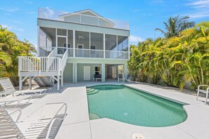 A heated pool - Close to the Beach with Pool n Ping Pong Table! Pelican Villa (Anna Maria)