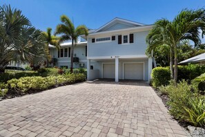 Exterior - Large Private Duplex, Heated Pool and Spa! (Holmes Beach)