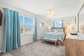 3 chambres, fer et planche à repasser, accès au Wi-Fi (inclus)