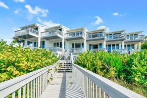 Enjoy stunning ocean views from the balconies of this beachfront hotel.