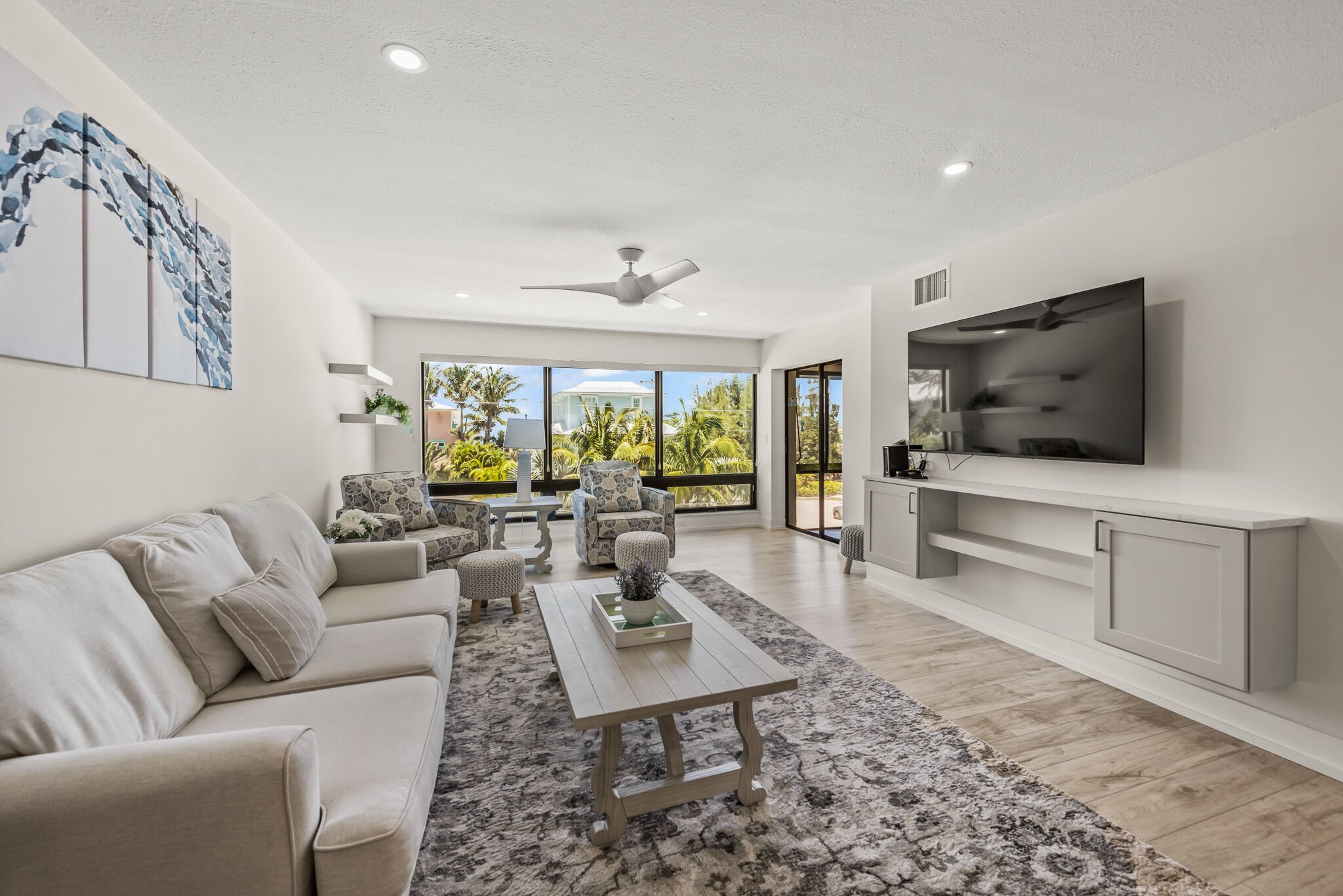 Televisie en een kantoor