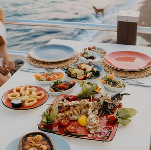 Navette gratuite vers la plage, cabines gratuites, chaises longues