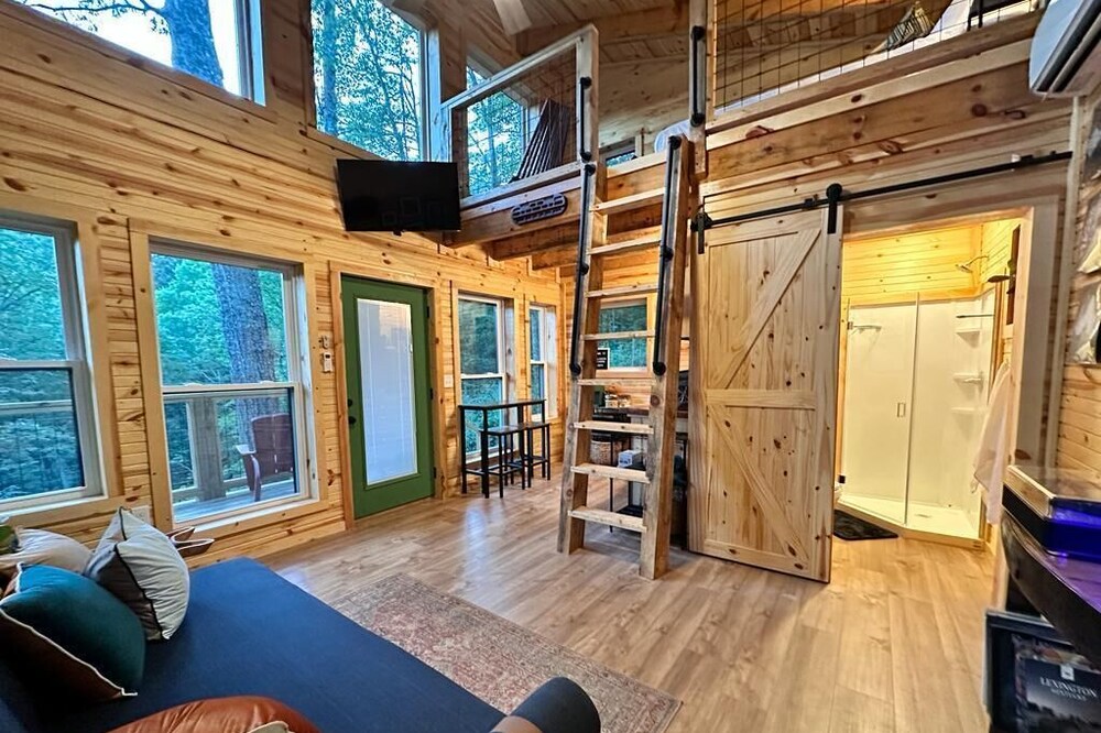 Cabin for two with an awesome view