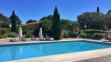Piscine extérieure