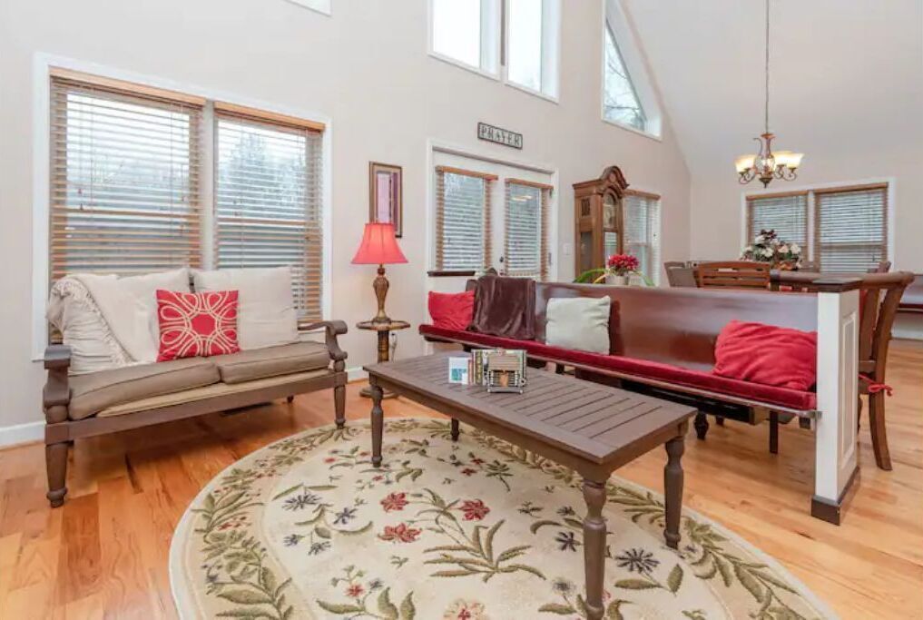 Cross Creek Retreat NC Mountains 2BR Cabin