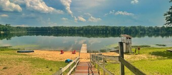 Black Bear Lodge with Lake View
