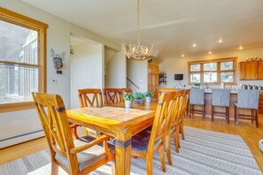 Dining - Private Hot Tub: Scenic Granby Vacation Rental! (Granby)