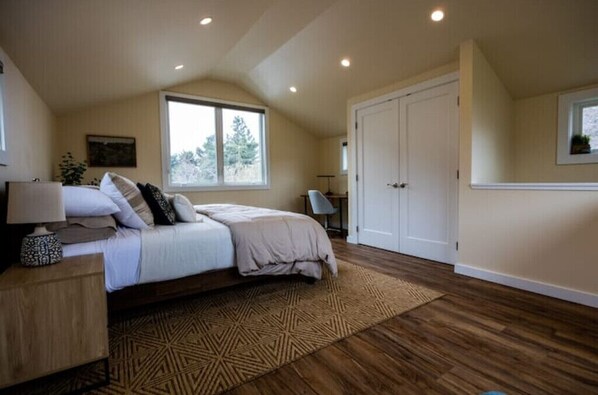 1 habitación y ropa de cama