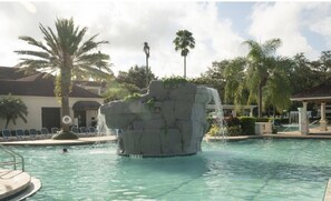 Alberca al aire libre 