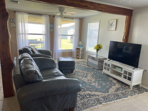 Bayfront Home w/Private Lighted Fishing Pier