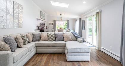 Elegance @ Huntington | Spacious Family Apt | Yard