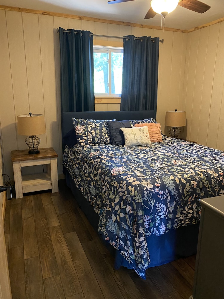 Chain of Lakes Head Quarters!! Chetek Vrbo