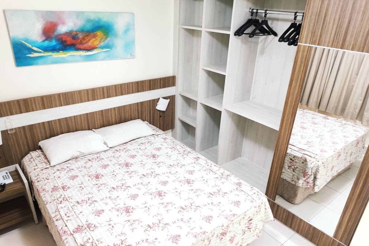 Family Apartment, 1 Bedroom, Non Smoking | 1 bedroom, bed sheets