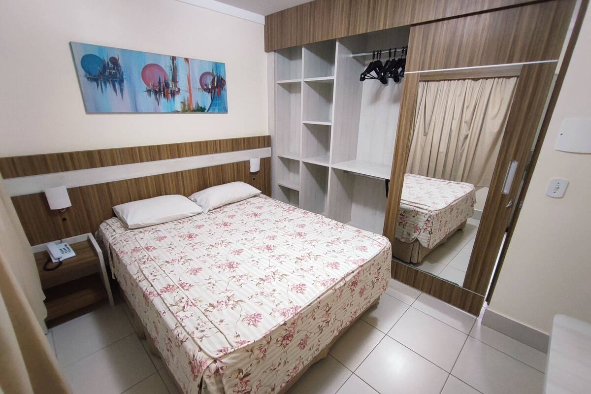Family Apartment, 1 Bedroom, Non Smoking | 1 bedroom, bed sheets