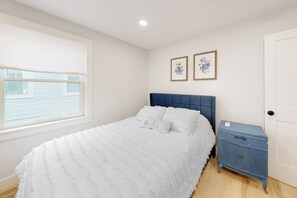 3 chambres, bureau, accès Internet, draps fournis