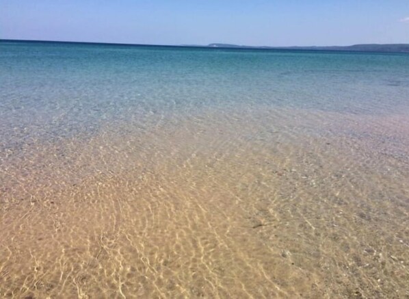 Sun-loungers - Sugarloaf Golf Course View in the Heart of Leelanau County (Cedar)