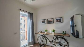 Appartamento Basic | 2 camere, Wi-Fi gratuito