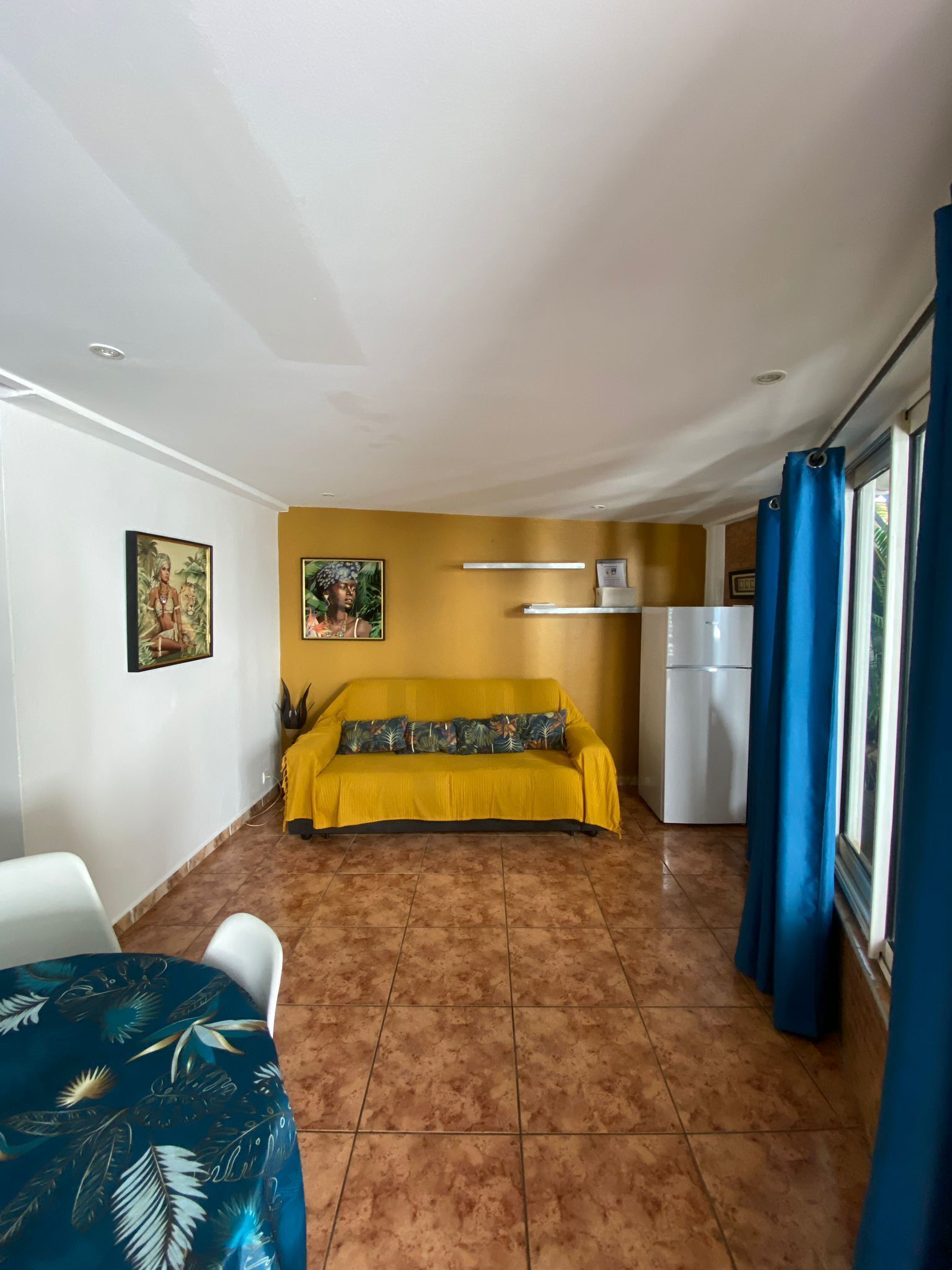 Family Studio | Living area | 27-inch LED TV with digital channels, TV