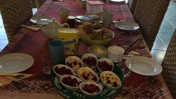 Daily local cuisine breakfast for a fee