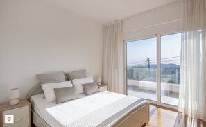 9 chambres, bureau, fer et planche à repasser, Wi-Fi gratuit