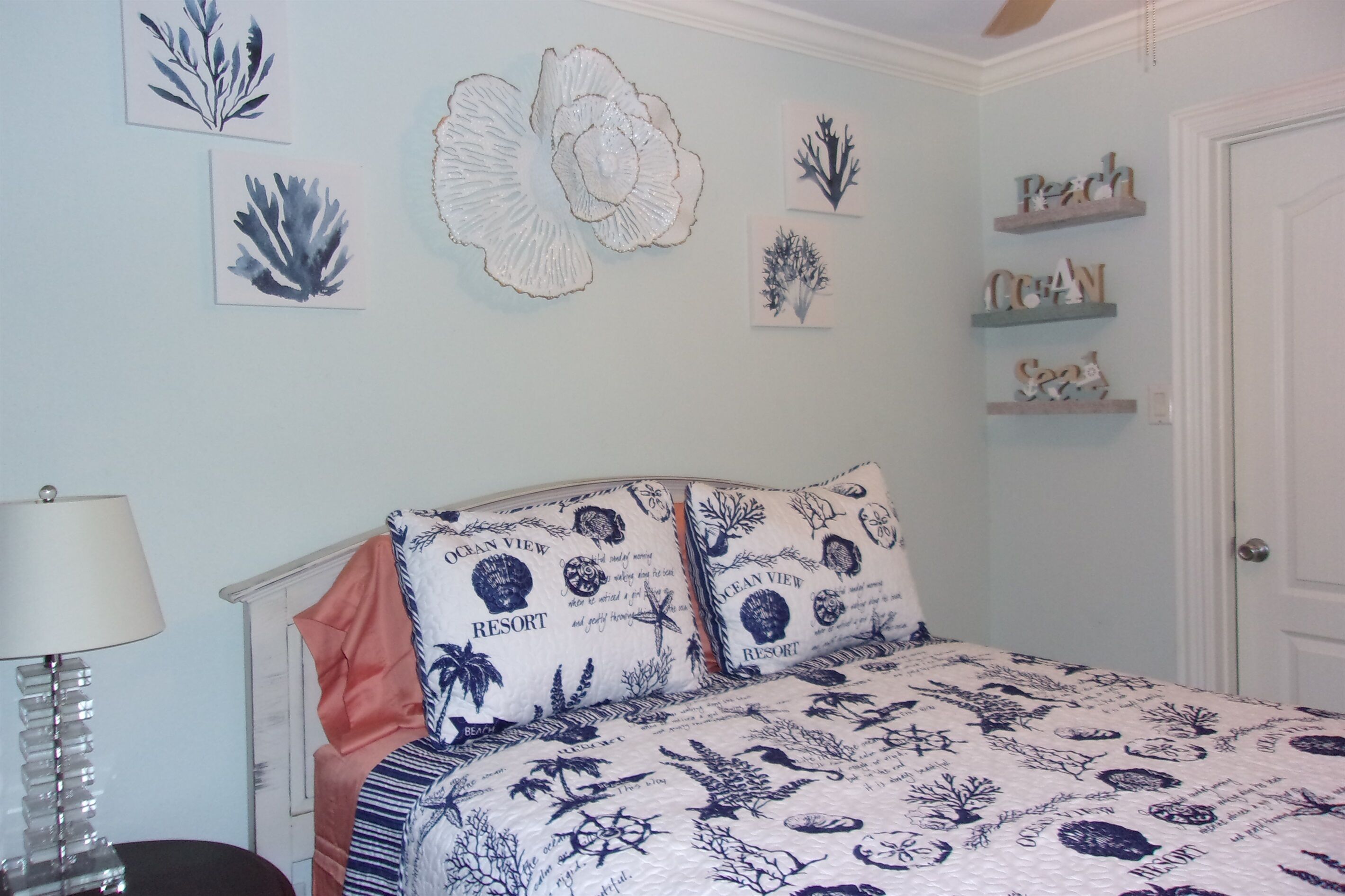 Anchored By the Sea-Victorian-Gulf Front-Sleeps 6