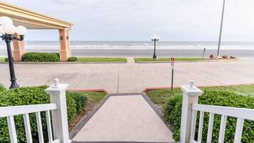 Accommodatie ligt op het strand