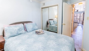 1 多间卧室、熨斗/熨衣板、免费 WiFi、床单