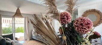 Villa with swimming pool at 150m from the beach. Perfect place for family !