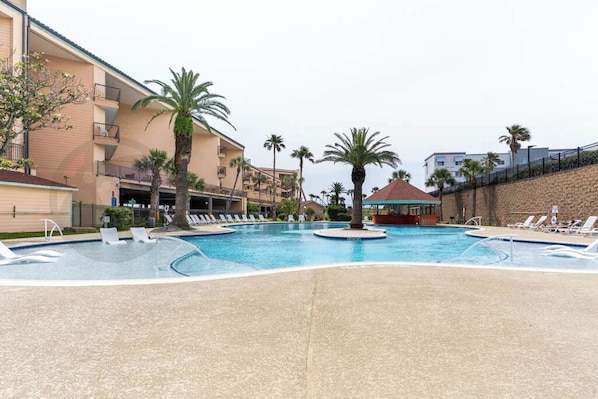 Beheizter Pool