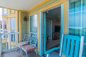 Terrace/patio - Salty Kisses at the Victorian (GVR05017) (Galveston)