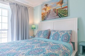 3 bedrooms, iron/ironing board, free WiFi, bed sheets - Salty Kisses at the Victorian (GVR05017) (Galveston)