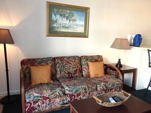 TV - She Sells Seashells at the Victorian (Galveston)