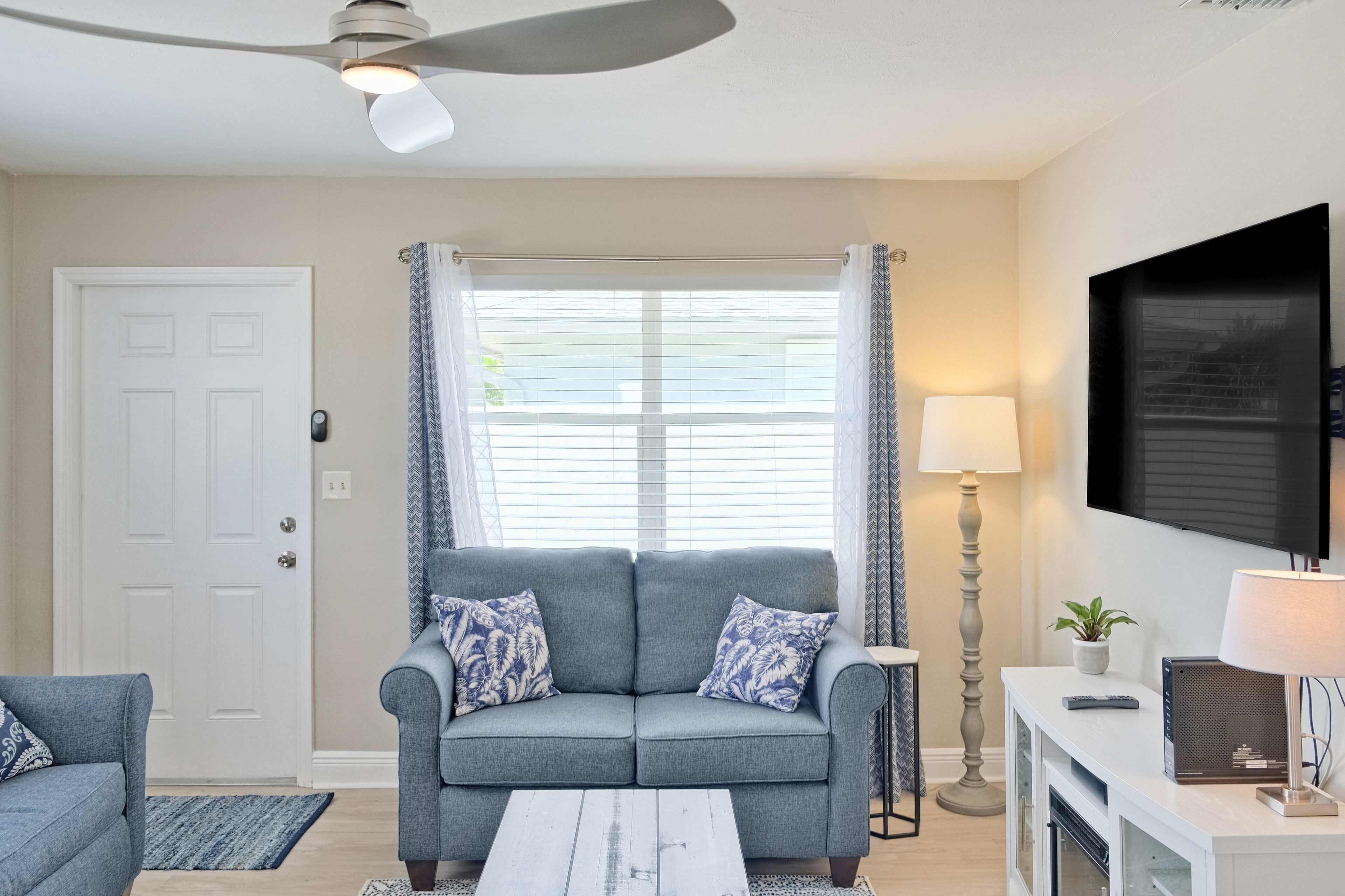 Inviting dog-friendly duplex near Gulf with enclosed yard, central AC, & W/D